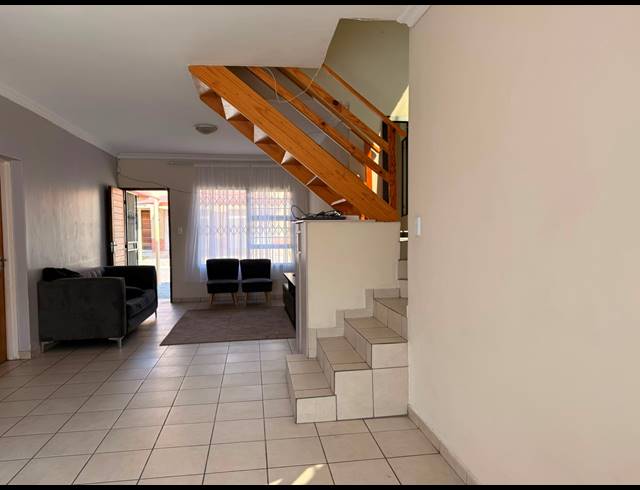 3 BEDROOM TOWNHOUSE FOR SALE IN WATERVAL EAST